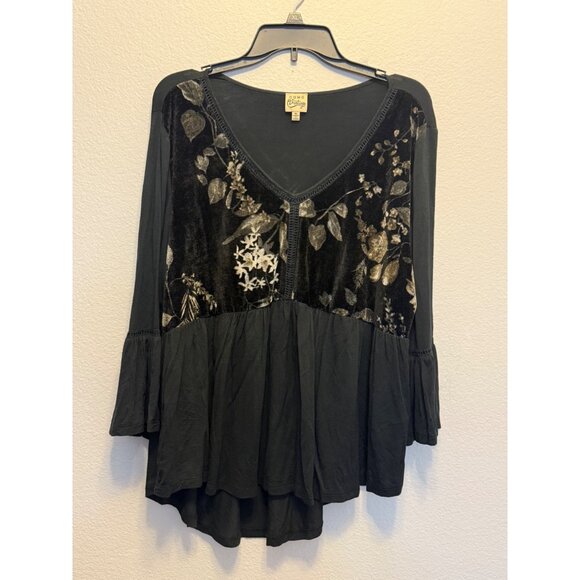 Como Vintage Black Velvet Floral V-Neck Bell Sleeve Top SZ X-Large Whimsy Goth - Picture 1 of 4